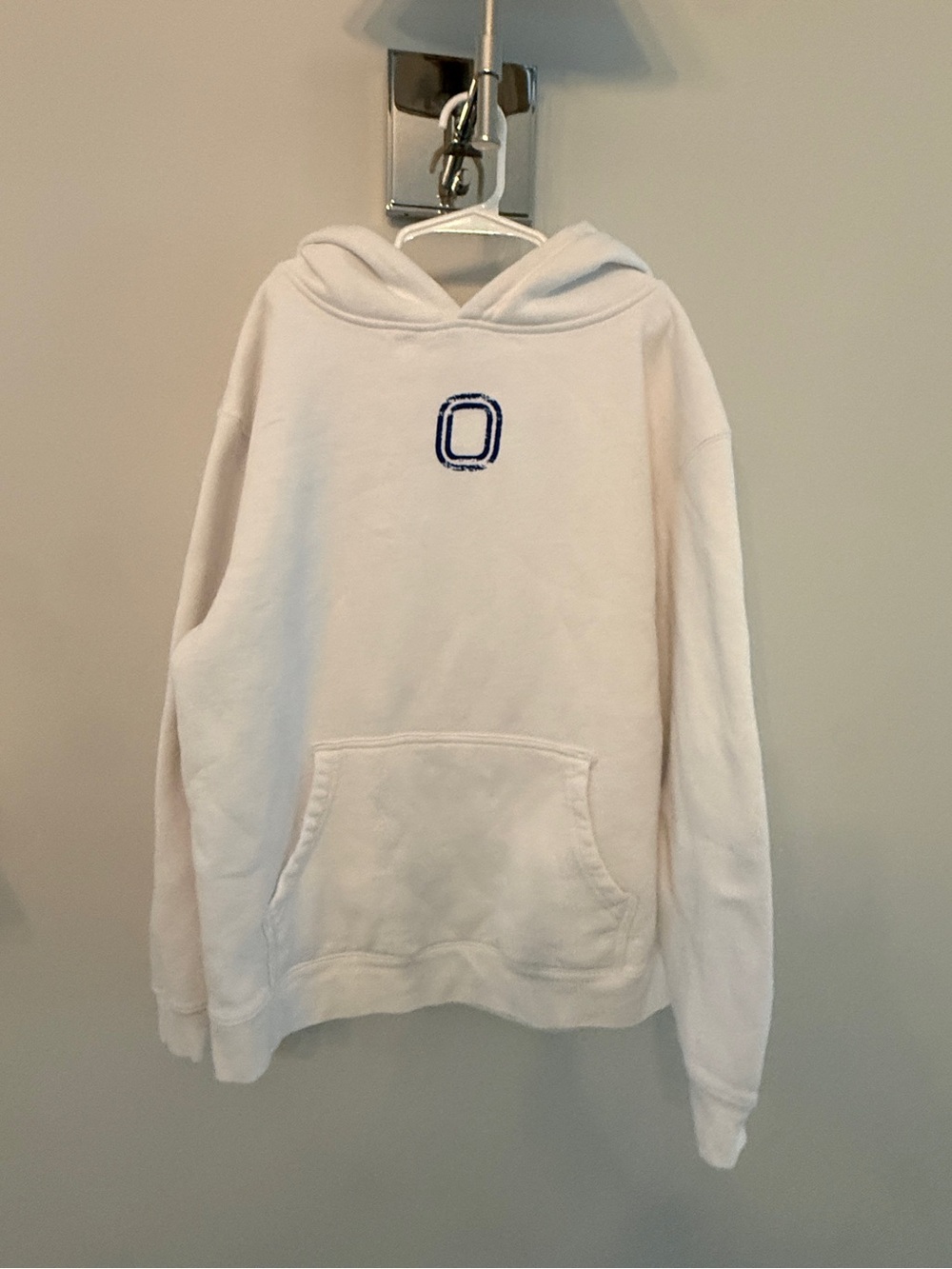 Kids White Hooded Pullover Sweatshirt with Navy O Emblem